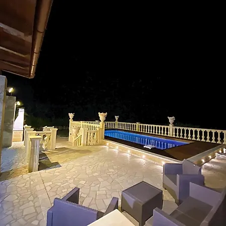 Villa Nefertari Salento Corsano (Apulia)